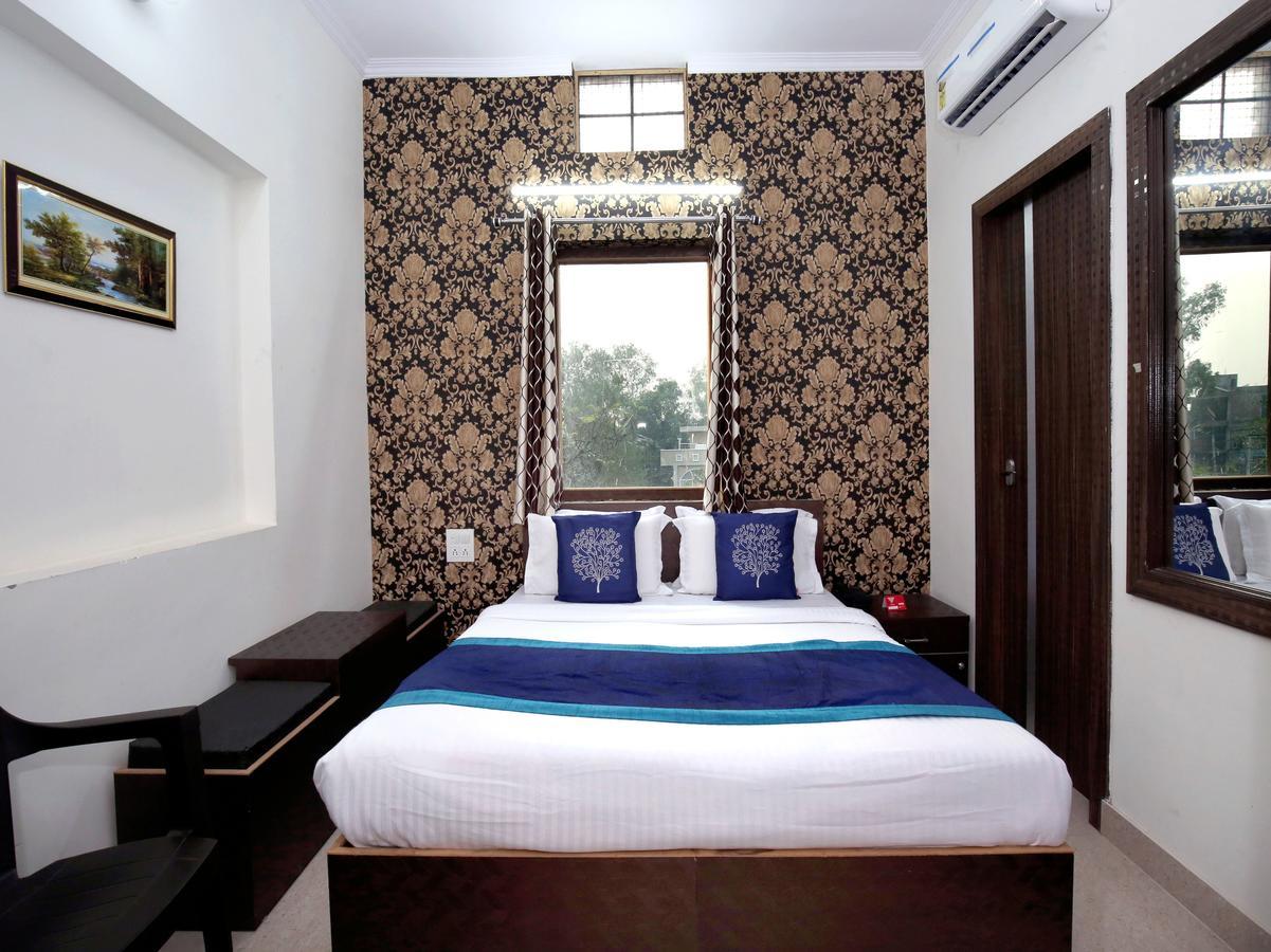 Oyo 10075 Hotel Kaydee Амритсар Екстериор снимка