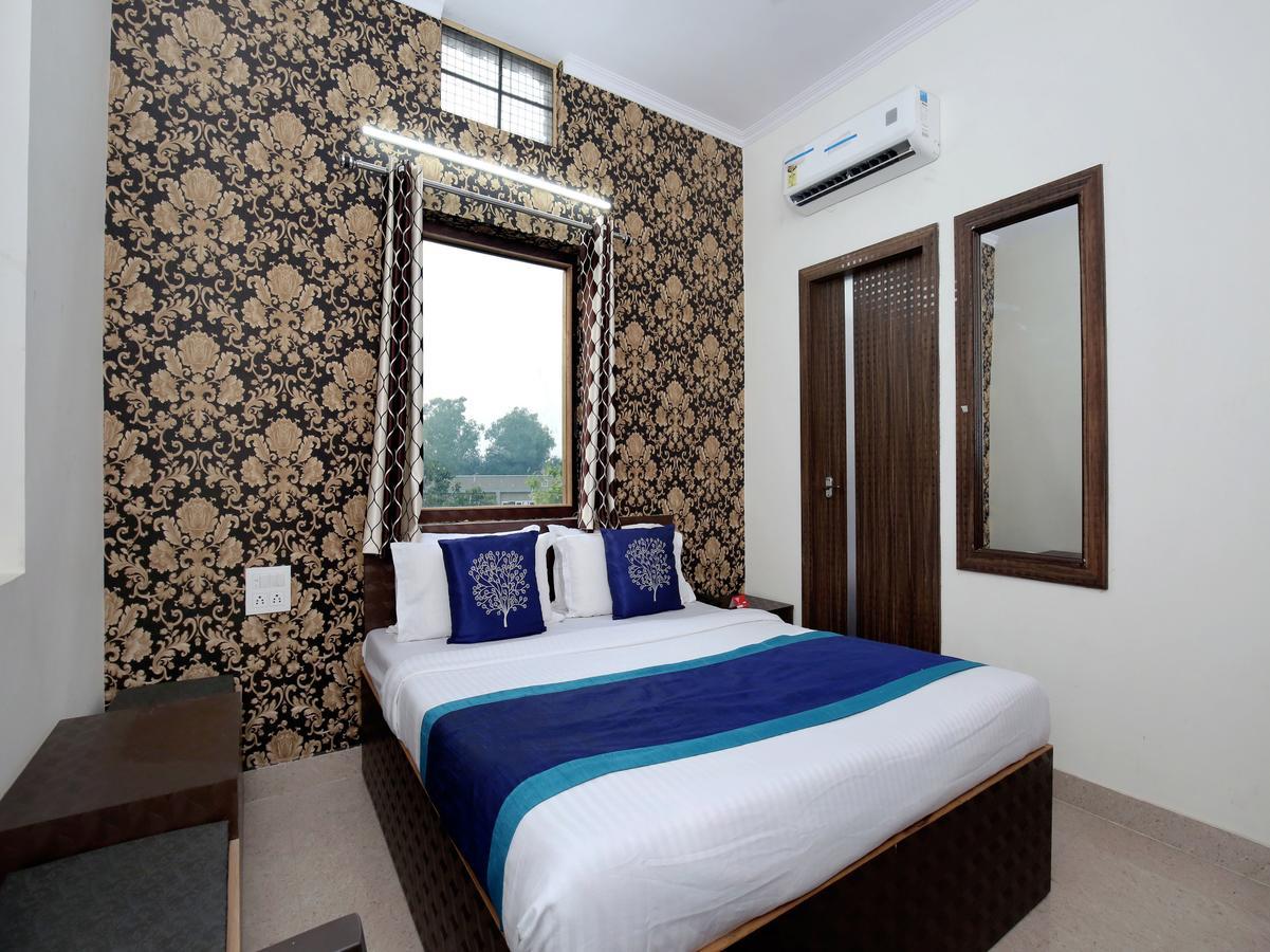 Oyo 10075 Hotel Kaydee Амритсар Екстериор снимка