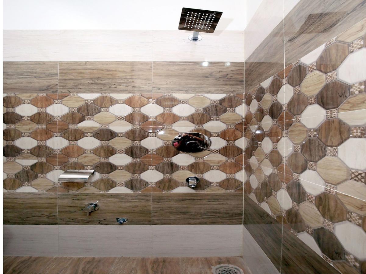 Oyo 10075 Hotel Kaydee Амритсар Екстериор снимка